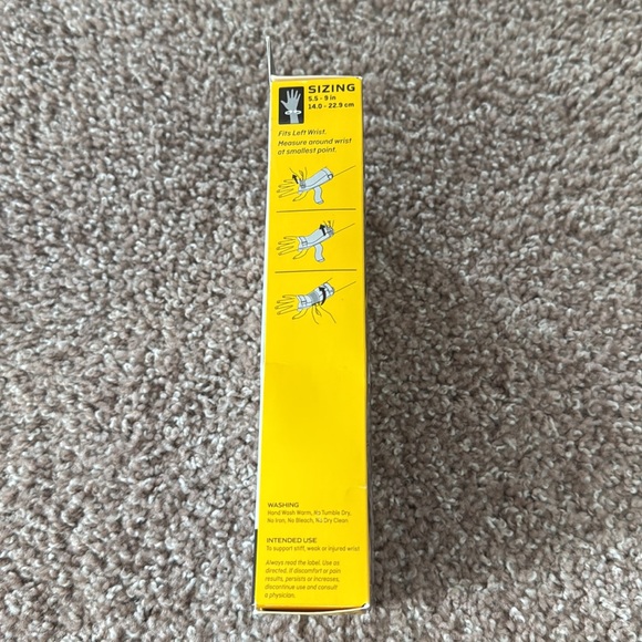 3M Futuro Adjustable Wrist Deluxe Stabilizer - Left Hand - Picture 2 of 5